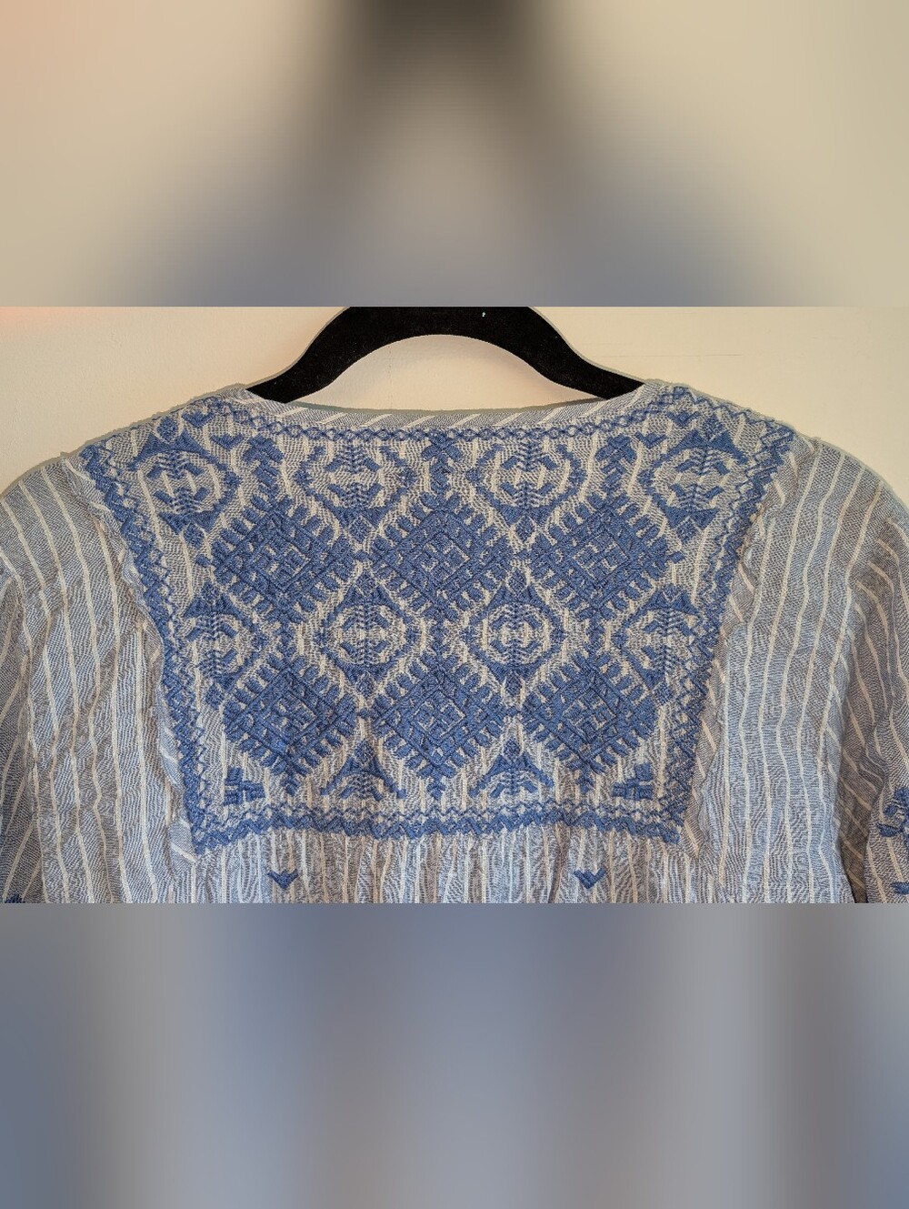 Johnny Was blue and white embroidered tunic Dress - Picture 6 of 9